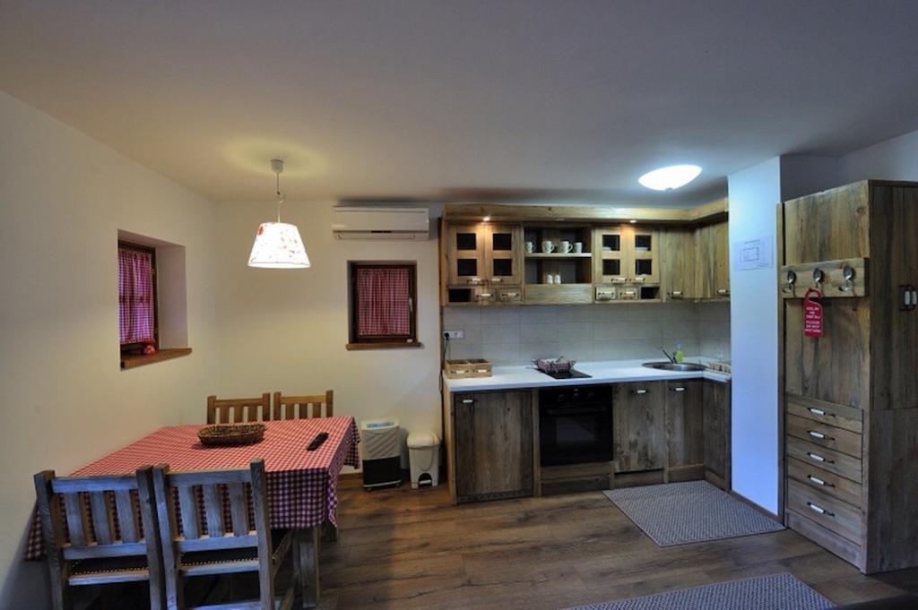 Apartment Drvena Kuca Mreznica Gornji Zvečaj 部屋 写真